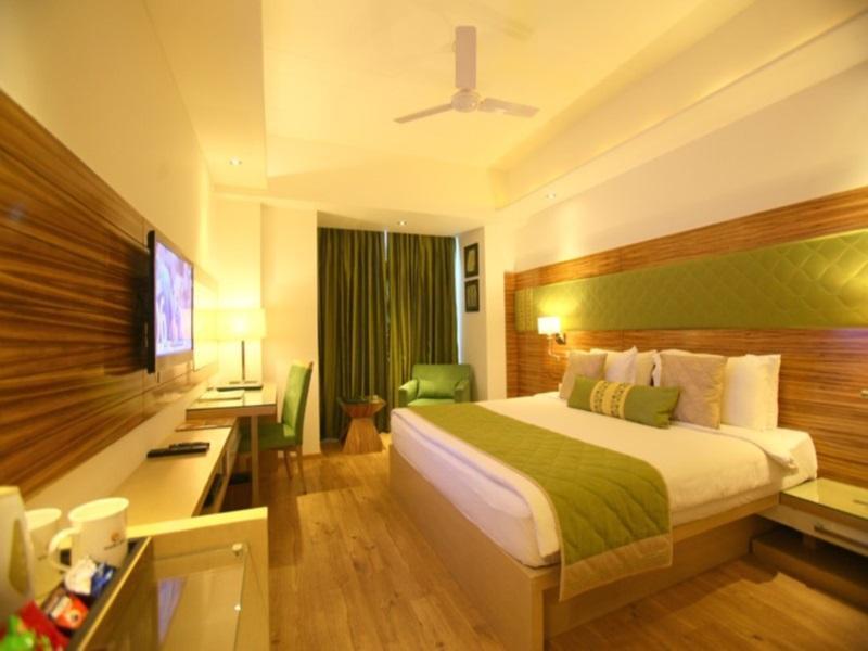 Emblem Hotel Sector 14 Gurgaon Exterior photo