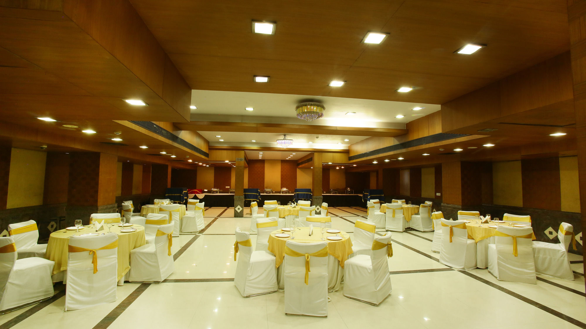 Emblem Hotel Sector 14 Gurgaon Exterior photo
