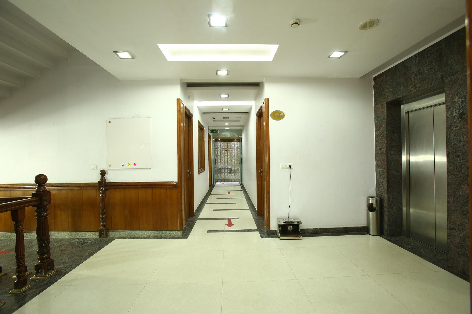 Emblem Hotel Sector 14 Gurgaon Exterior photo